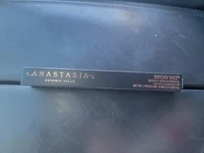 Anastasia Beverly Hills Brow Wiz Skinny Brow Pencil 0.085g colors | Dark Brown 