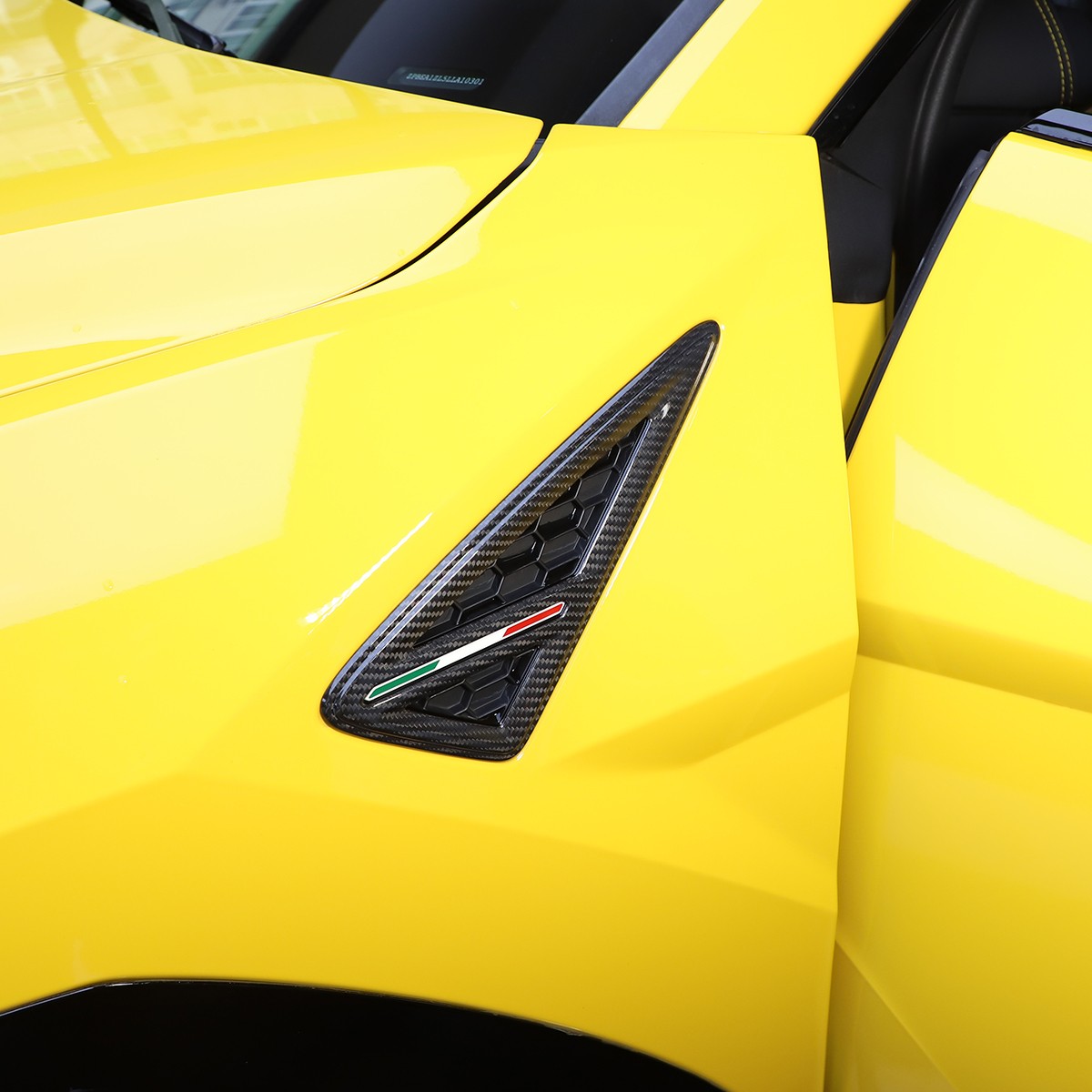 Real Carbon Fiber Car Side Fender Vent Cover Trim For Lamborghini URUS 2018-2021