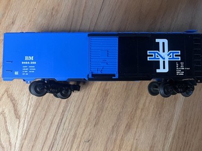 LIONEL 6-17235, BOSTON & MAINE BOX CAR #9464-398, OB