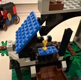 LEGO 6079 ELKWOOD FORTRESS OLD FORESTMAN SET - INCOMPLETE, NO BOX Very Good