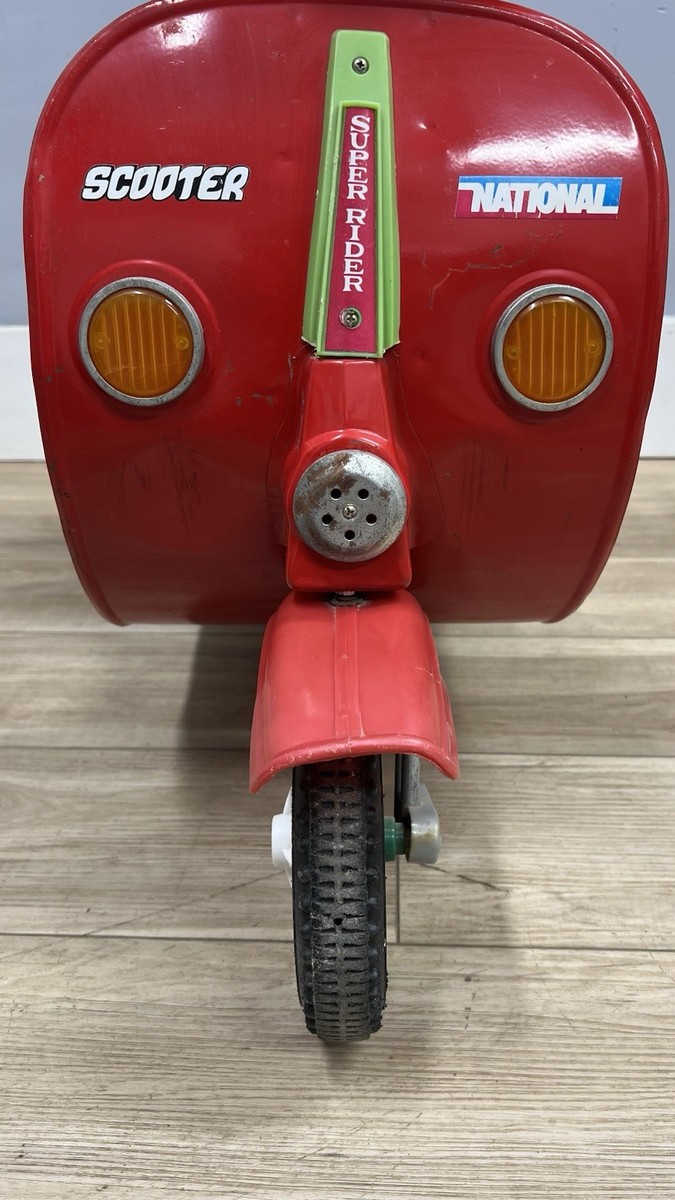Vintage National Young Lion Pedal Scooter – Vespa Style – Chain