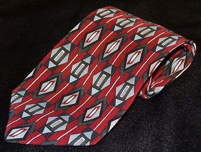 FACETS Brick Red Silk Tie with Slate Gray Diamond Pattern 