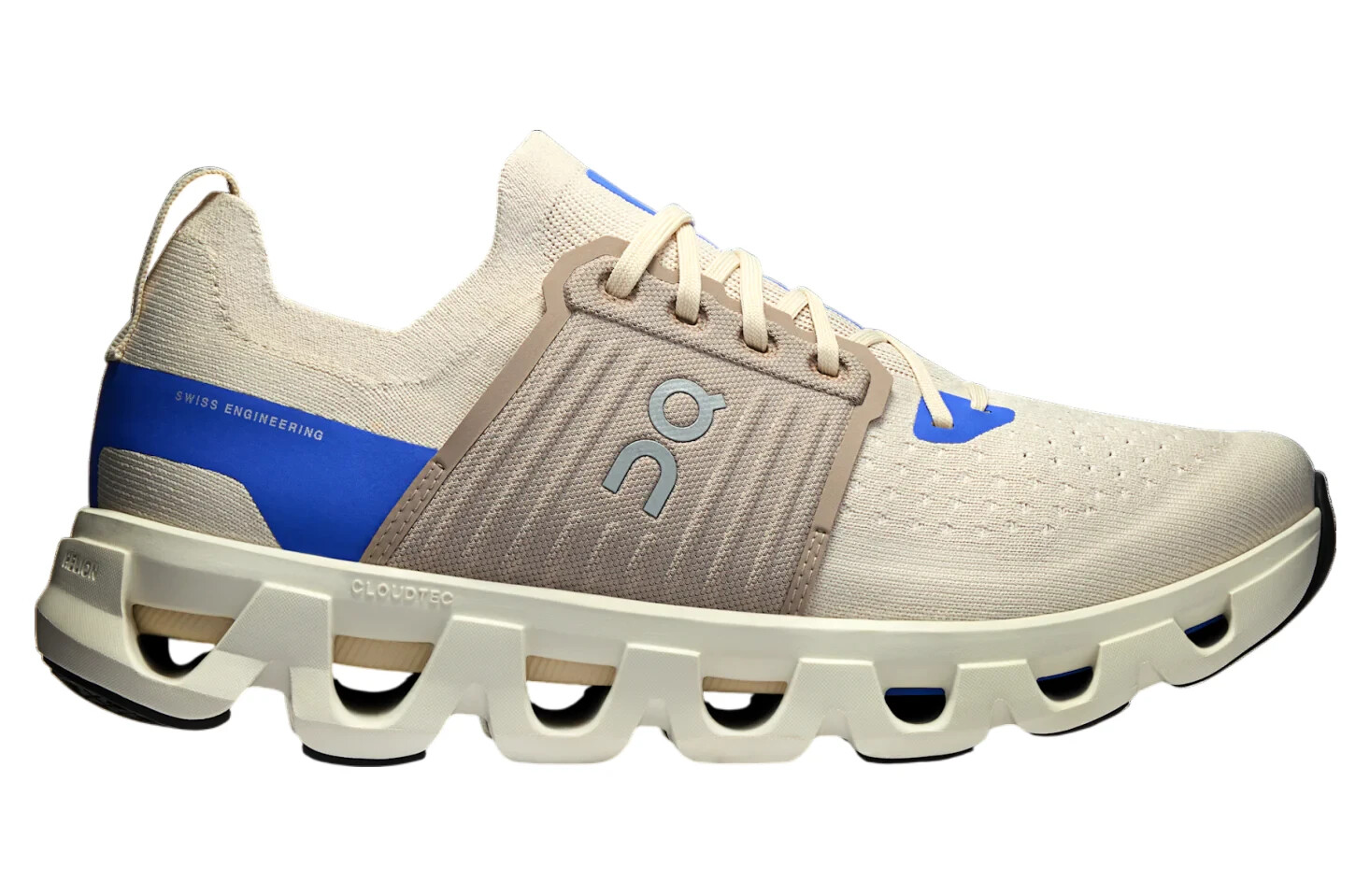 На мужских кроссовках Cloudswift 4 кремово-кобальтового цвета 42190₽