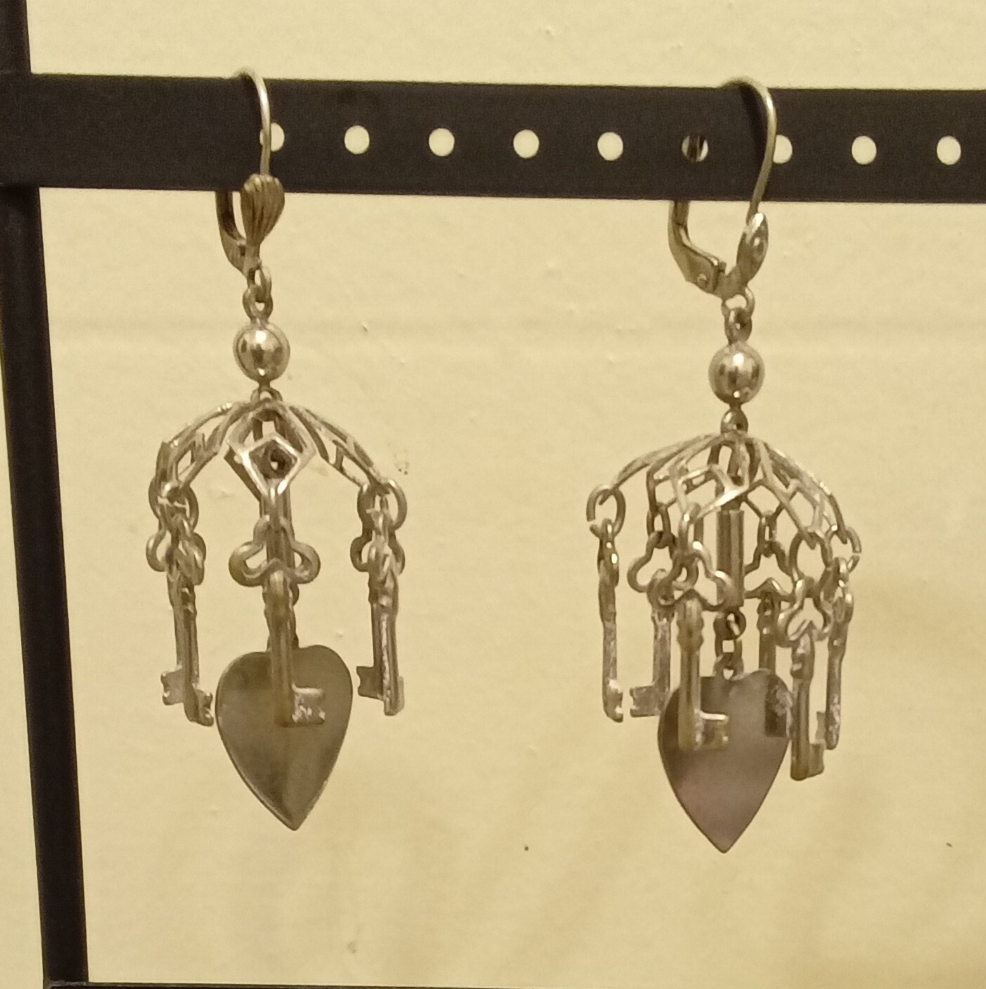 Vintage 1970s Silver Heart & Keys  Carousel Earrings