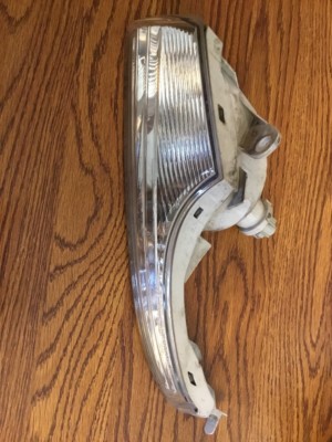 13 NISSAN ALTIMA FRONT LAMP PARK RightSIDE  #7444NA With Bulb And Socket