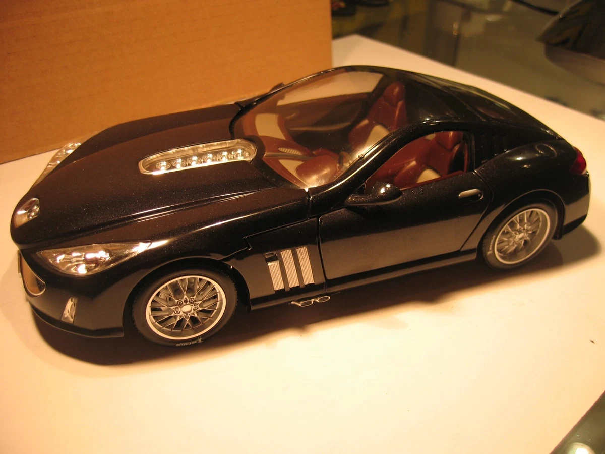 Diamonds Collection Burago 1:18 - Voiture de sport miniature - Ferrari 456 - Production
