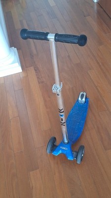 UsedGood - Micro Kickboard Maxi Micro Deluxe Scooter, Blue