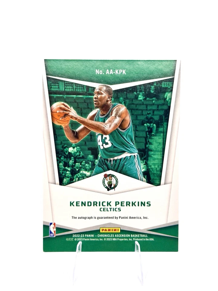 Autógrafos Panini Chronicles Ascension 2022-23 Kendrick Perkins #AA-24 oro/10 Foto 2 de 2