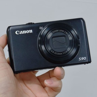 Canon PowerShot S90 10MP Digital Camera 3.8x Optical Zoom w/3-Inch LCD 90% NEW