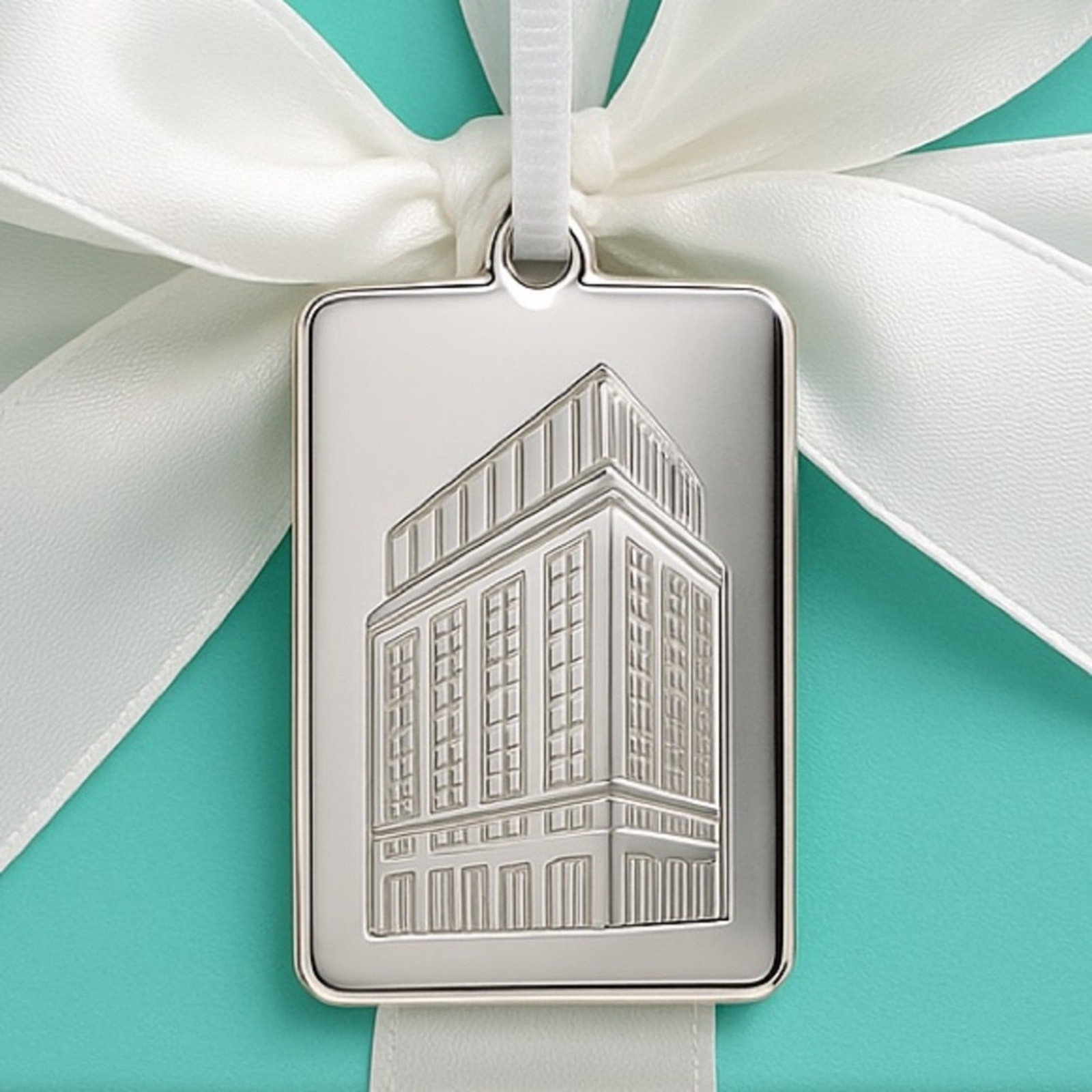 Tiffany & Co Fifth Ave Landmark Flagship Charm  Christmas Ornament With Gift Bag