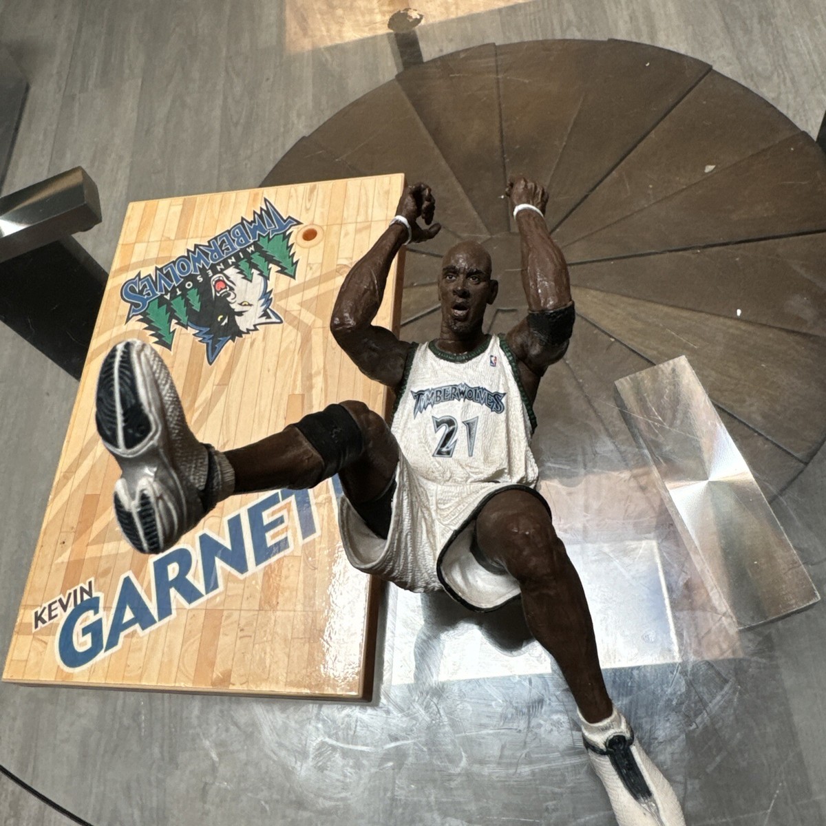McFarlane 2002 Kevin Garnett Minnesota Timberwolves NBA rookie