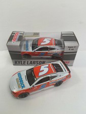 NASCAR 2021 KYLE LARSON 5 DARLINGTON HENDRICK CARS.COM 1/64 CAR