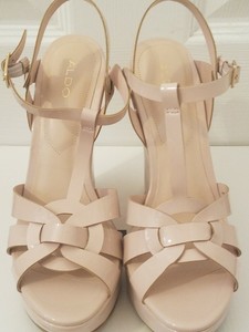 aldo nude wedges
