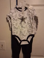 Dallas Cowboys NFL 3-Pc Long Sleeve Bodysuit, Pants and Cap Set Size 6-9 Mo New