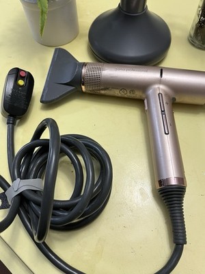 Gama IQ Perfetto Hair Dryer 1700 W Professional Hairdryer RoseGold Used/works