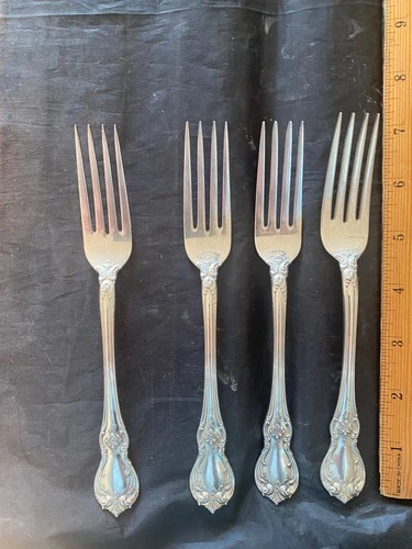 TOWLE OLD MASTER STERLING FLATWARE 4 FORK 7 1/4" LENGTH FOR 4 horn  4