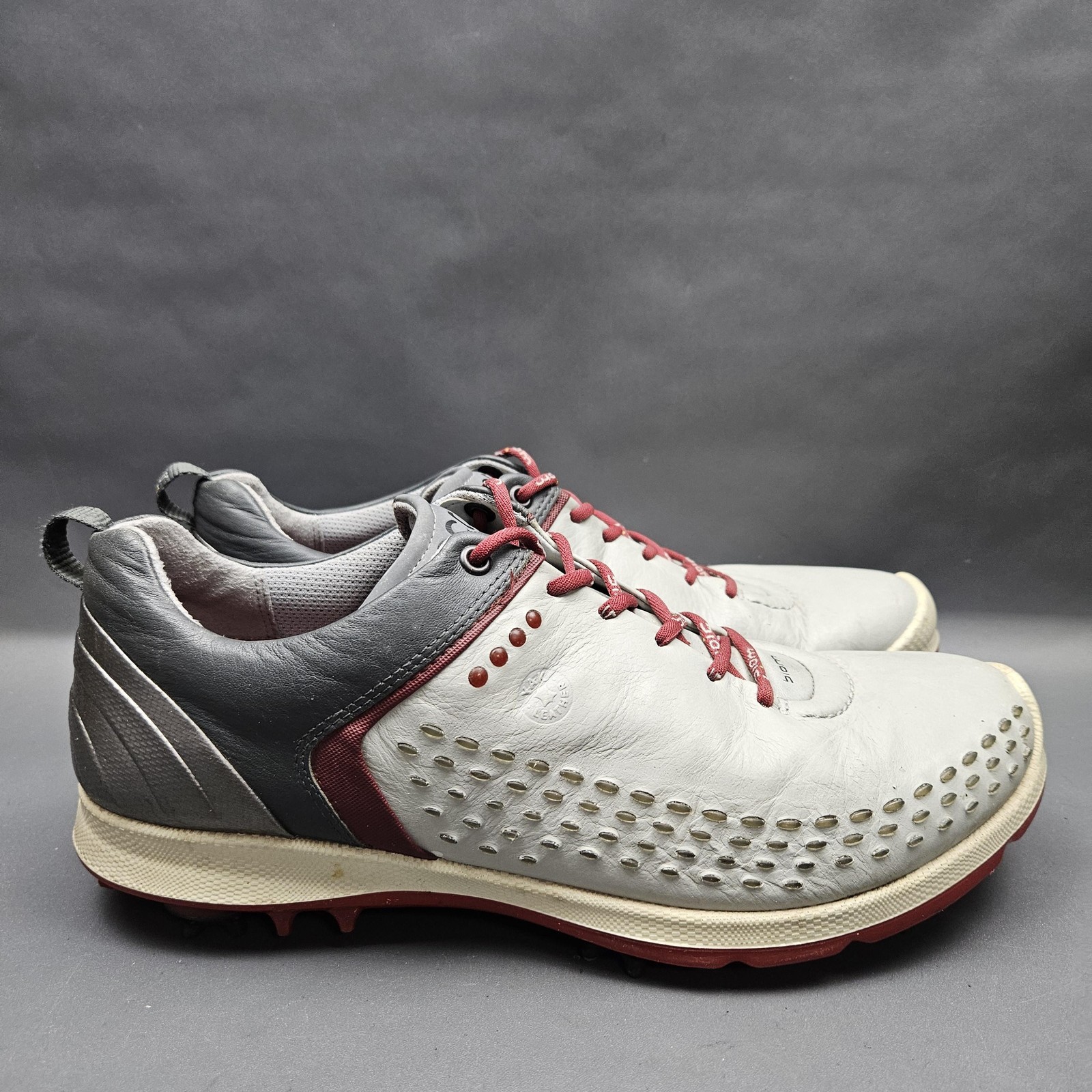 Mens 8 Eu 42 Gray Red Leather Spiked Cleats Sneakers