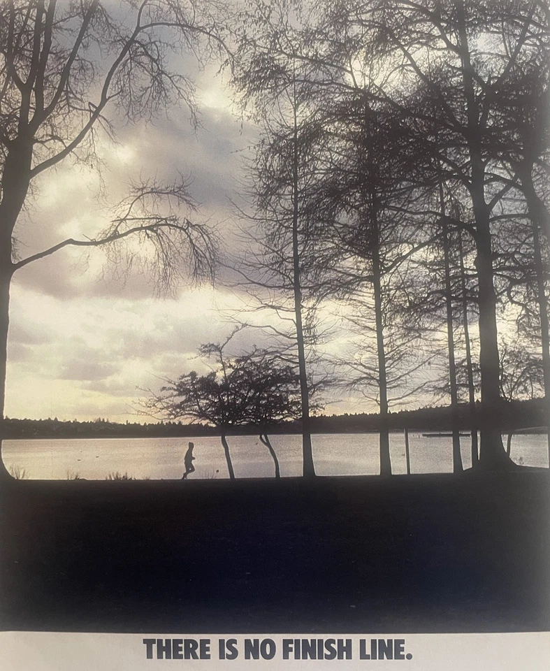 Anuncio de zapatos para correr Nike no hay línea de acabado. Foto 2 de 4