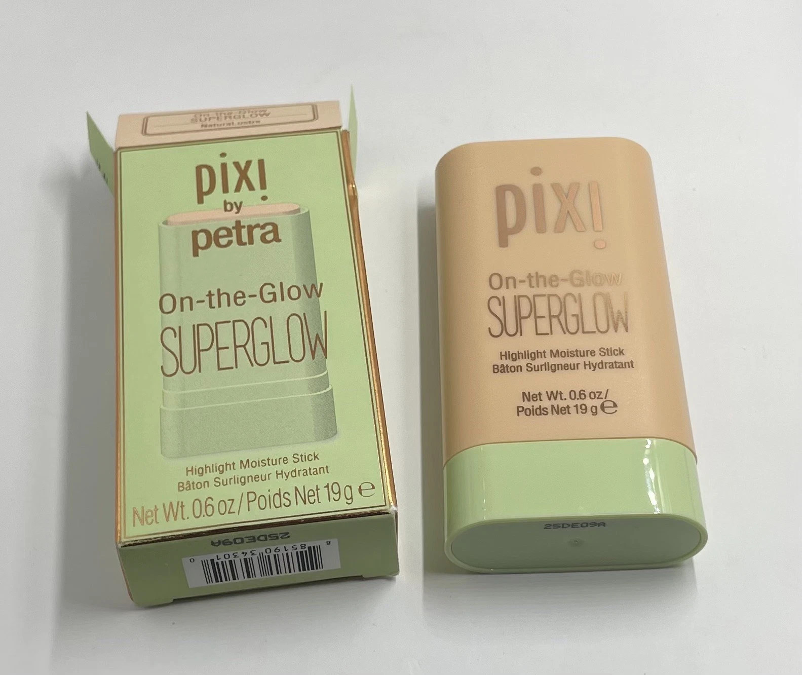 Pixi by Petra - On The Glow Superglow Highlight Moisture Stick BNWOB No box