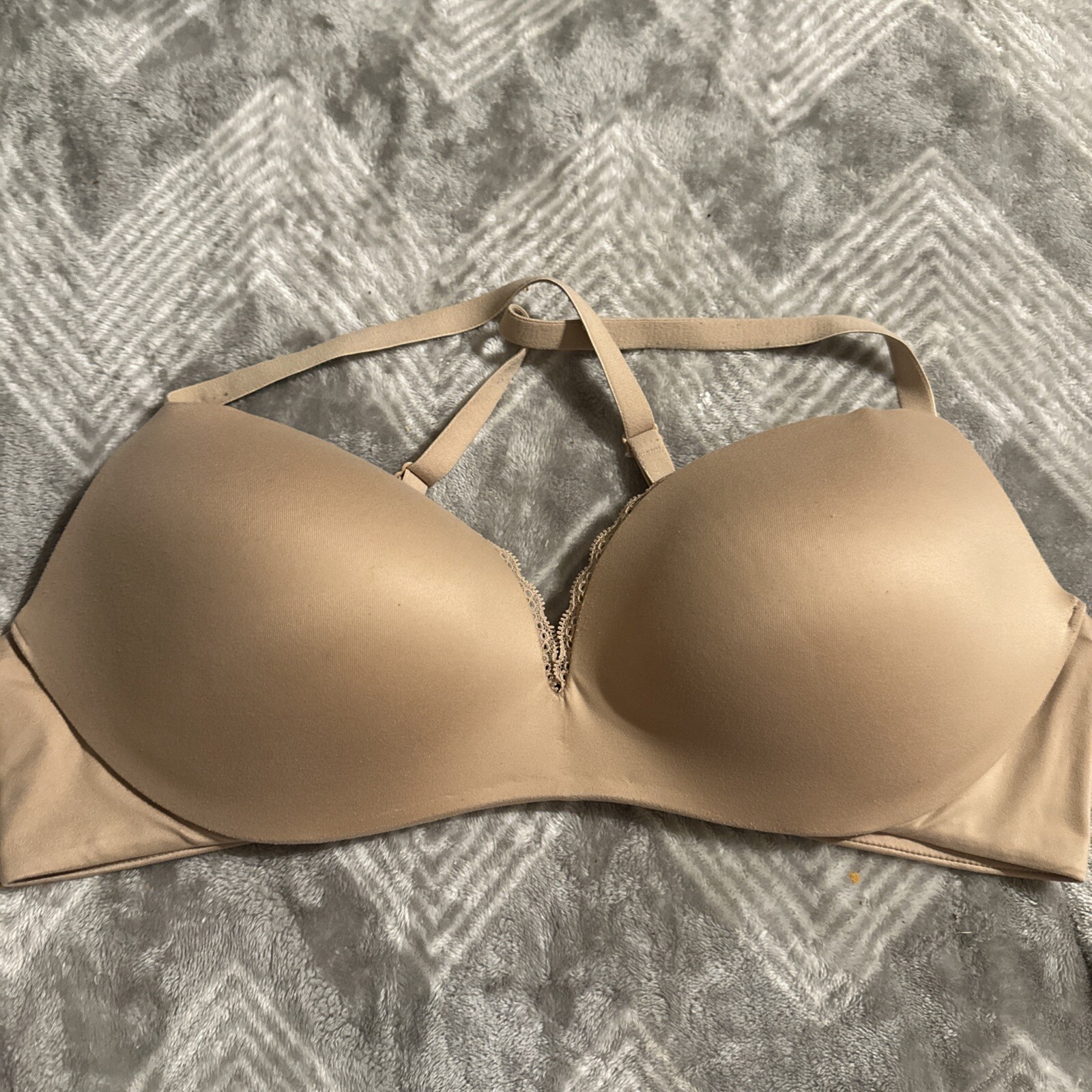 Victoria's Secret Beige  38 B Plunge Bra No Wire Some Wash Wear