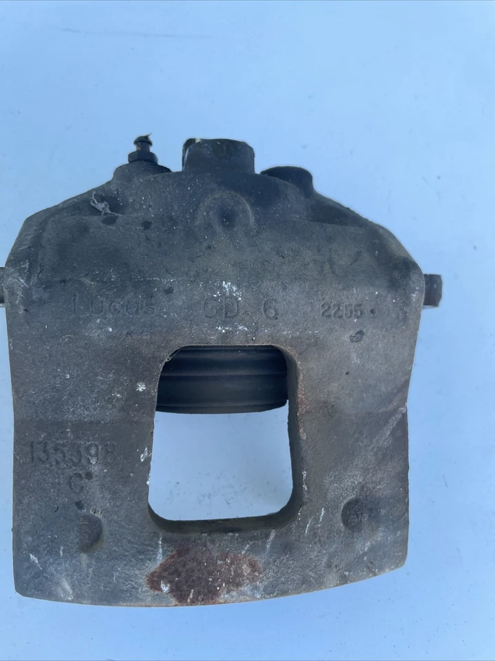 Pinza de freno del lado del pasajero delantero derecho Buick Rendezvous 2002-2007 OEM 201066 Foto 3 de 4