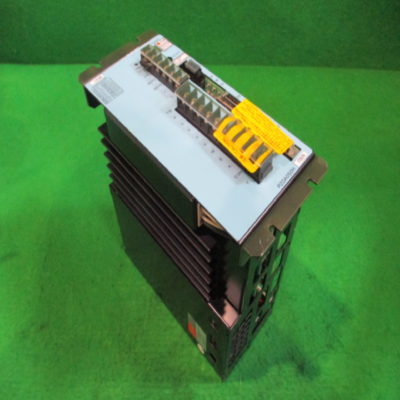 Used] SANYO DENKI / PZ0A050HF76S1N / SERVO AMPLIFIER, Scratch