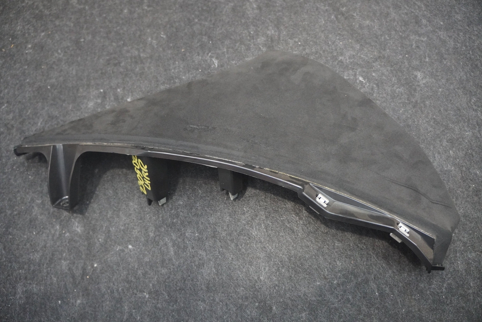 Rear Left Interior D Pillar Cover Trim Panel 4ML867245 Lamborghini Urus 2019