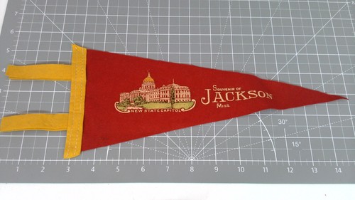 Vintage Jackson Mississippi Souvenir Pennant New State Capitol Felt Flag