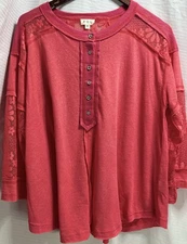 POL Women’s Medium Pink Lace Patchwork Henley Top 3/4 Sleeve NWOT