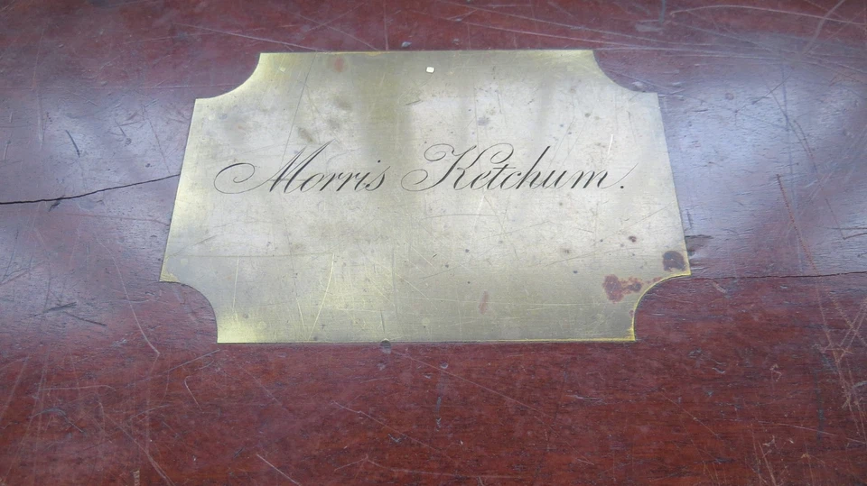 Antiguo cofre de madera Lg del siglo XIX de Prominent Family, Holloware plateado Foto 3 de 4