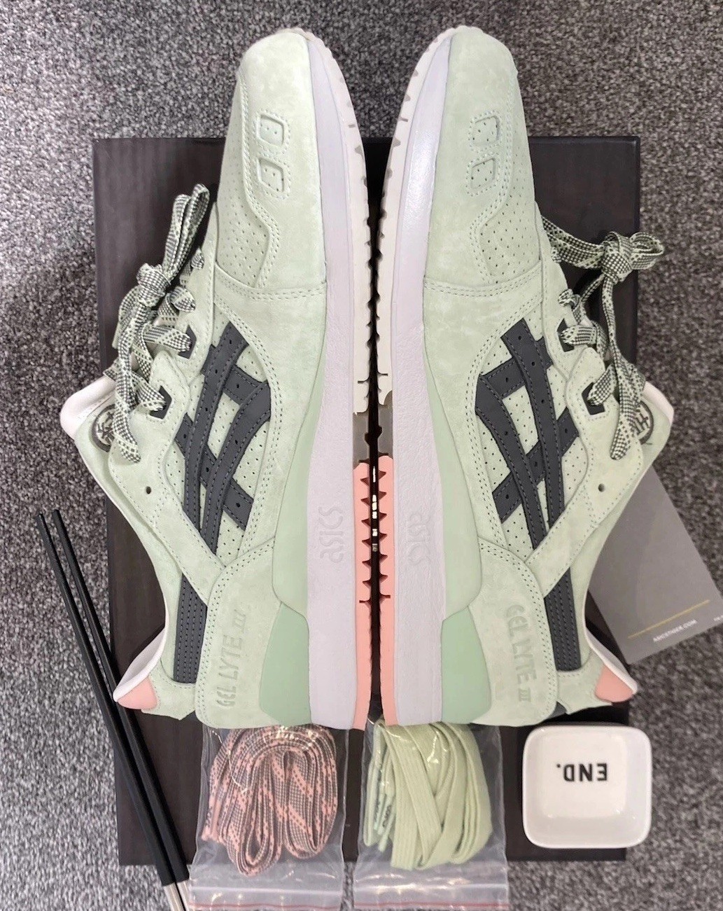 ASICS x END CLOTHING “WASABI" NEW UK10/US11 - SUPER RARE SOLD OUT 2018 image 3