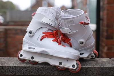 USD Aaron Feinbergh Größe 8-9 hellgraue Inline-Skates