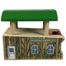 Thomas  Friends Wooden Railway Arlesdale Barrel Co Loader Lever NO BARRELS