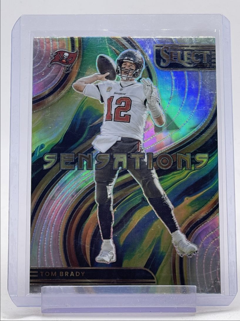 TOM BRADY 2022 SELECT SENSATIONS SILVER PRIZM TAMPA BAY BUCCANEERS Q6051