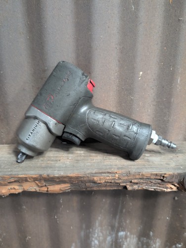 Ingersoll Rand Titanium Pneumatic 3/8in Impact Wrench