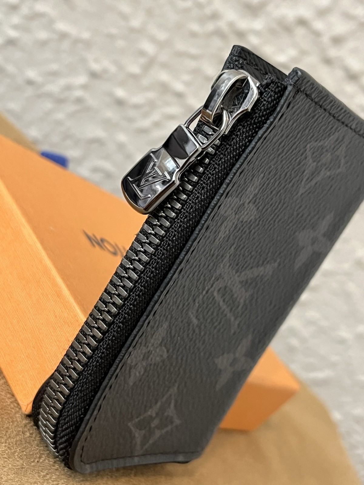 Authentic Louis Vuitton Monogram Eclipse Porte Mo… - image 5