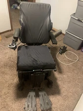 Quantum I Level  Electric Wheelchair 