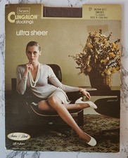 Vintage Sears Clingalon Ultra Sheer Stockings Nylon Smoke Classic Size A 8.5-9.5
