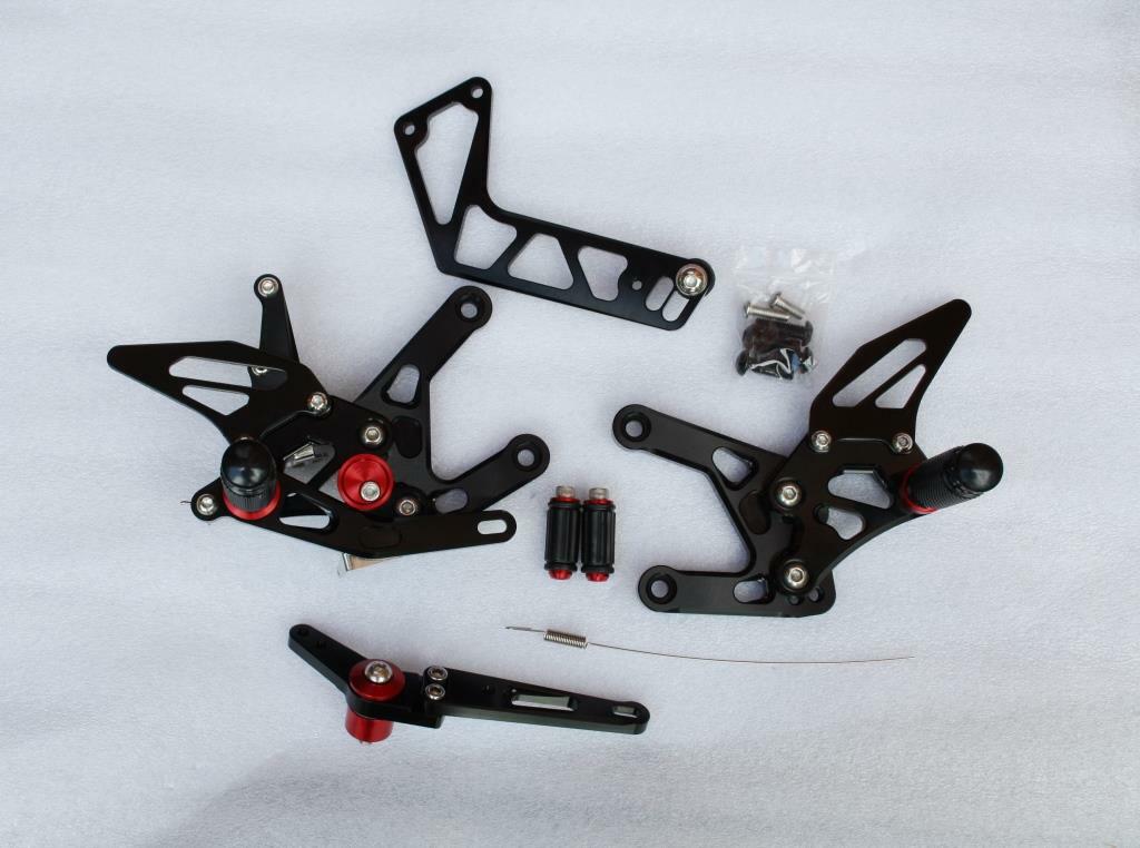 Commandes reculées Yamaha R1 R1M 2015-2019 noires en aluminium CNC