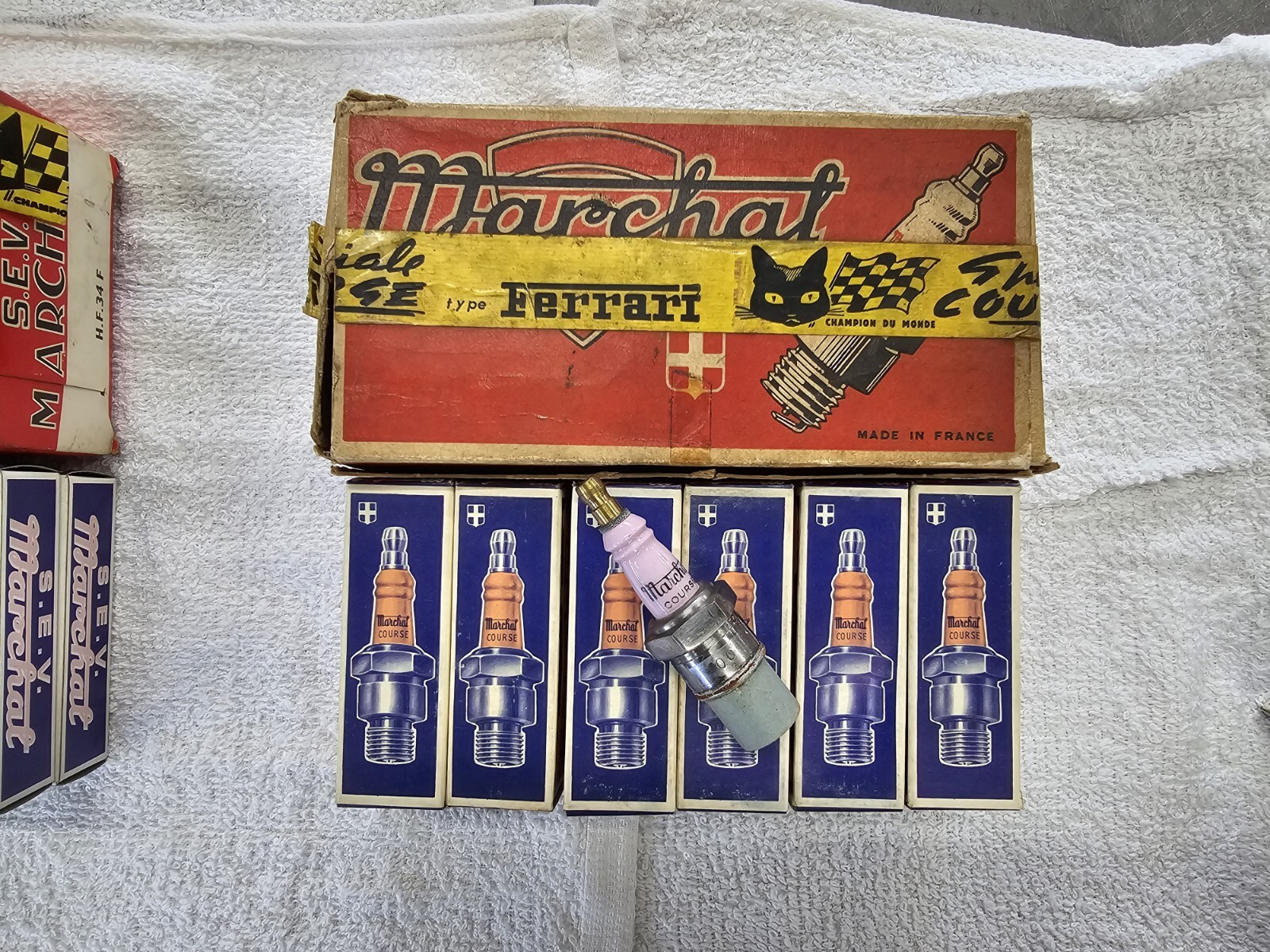 Ferrari V12 RR32HFS MARCHAL SPARK PLUGS, COLOMBO V12 (1947 - 1988) Vintage