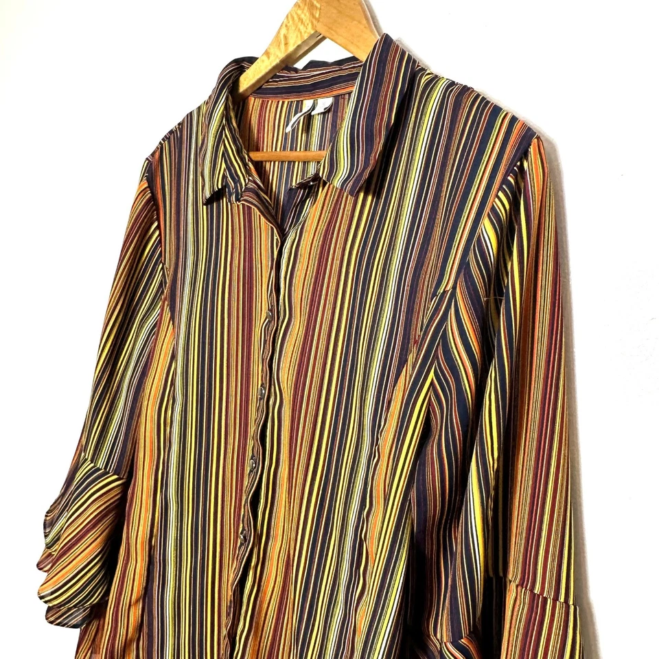 Camisa para mujer Cato XL colorida a rayas manga campana 3/4 abotonada top ligero Foto 4 de 4