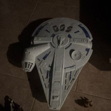 Star Wars Lot Millennium  Falcon 7 Figures �...