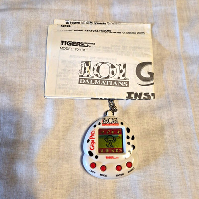 Tiger Giga Pets 101 Dalmatians Virtual Pet Keychain Model 70-131 (1998)