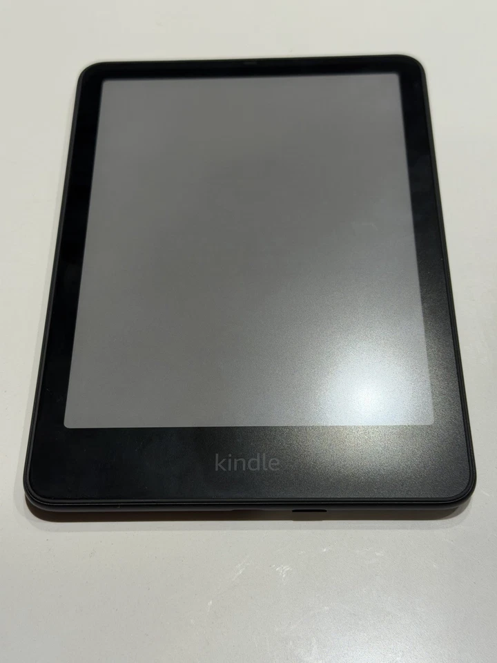 Amazon Kindle Colorsoft Signature Edition 32 GB Pantalla a Color Negro Metálico Foto 2 de 4