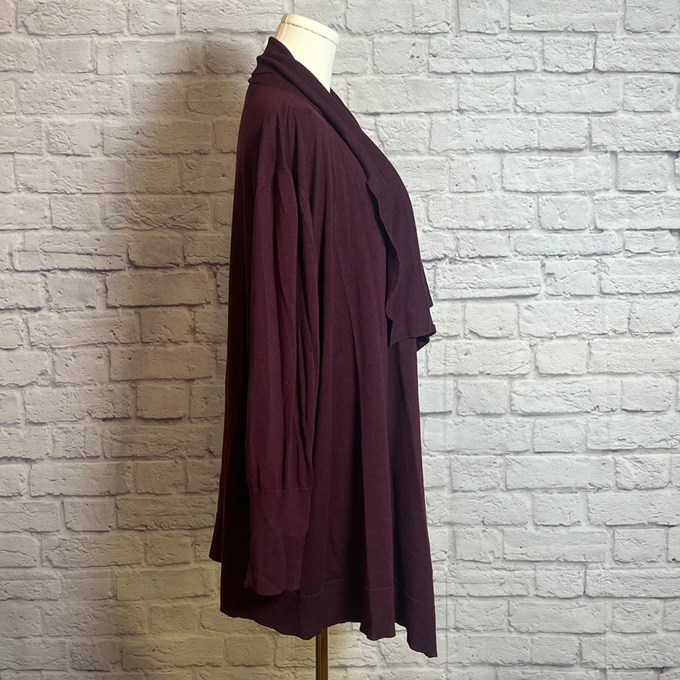 Cárdigan cascada frente abierto Lane Bryant para mujer Plus 22/24 suéter drapeado Foto 2 de 4