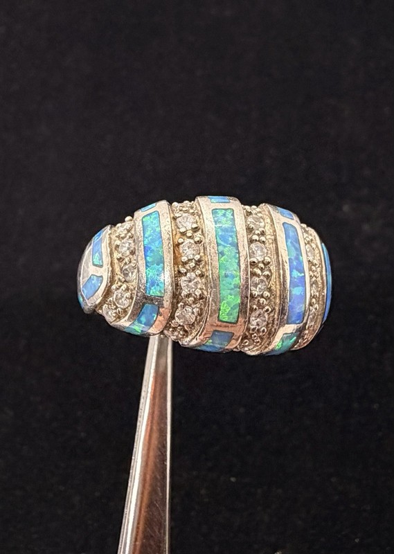 Lovely Vintage Sterling Silver 925 Opal White Topaz Cocktail Ring Size 8