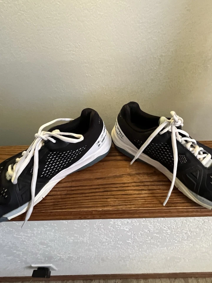 Wilson Womens Rush Pro 4.0 Tennis Shoes -  USA size W7, UK Size W5 - Image 3 of 4