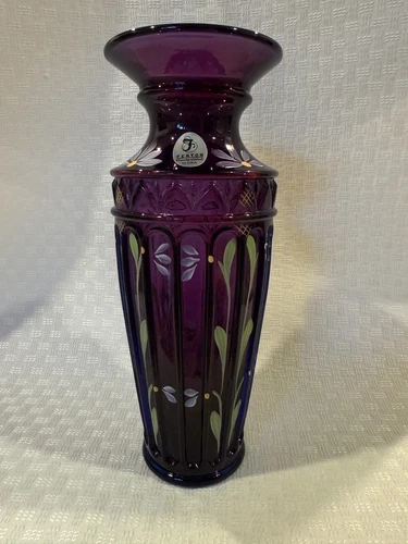Fenton**ROYAL PURPLE HAND PAINTED YENOWINE VASE**QVC Exclusive 2000