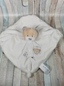 tiny treasures knitted bear comforter