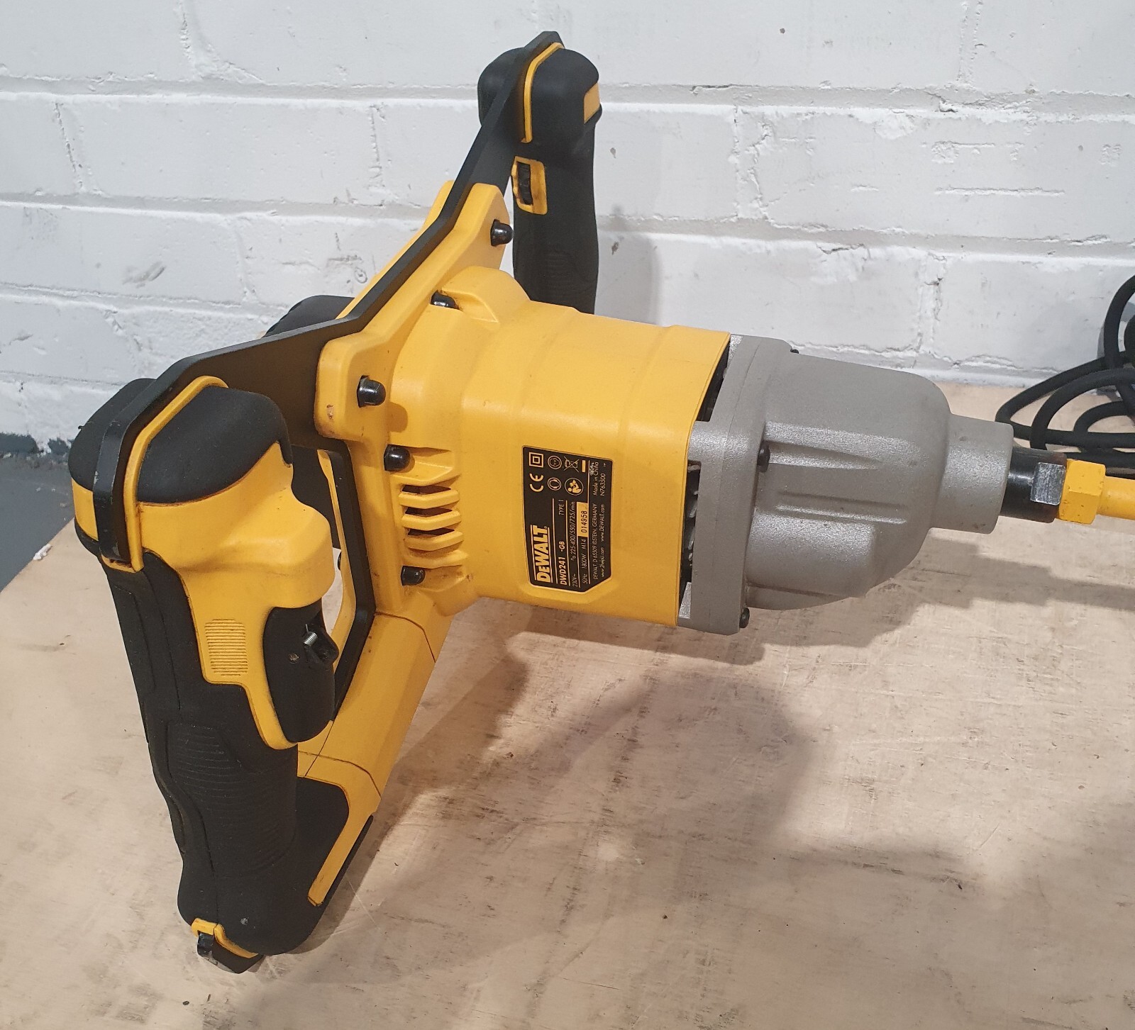 DeWalt DWD241GB 160mm M14 Dual Handle Paddle Mixer 240v eBay